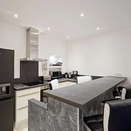 Carlota - Renove Au Coeur De La Vieille - By Tgb * Αζάτσιο