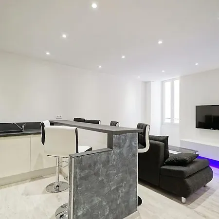 Carlota - Renove Au Coeur De La Vieille - By Tgb Apartment