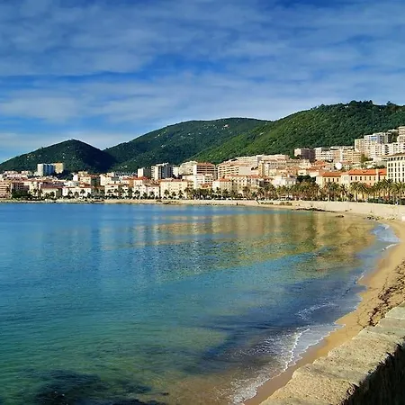 Carlota - Renove Au Coeur De La Vieille - By Tgb Apartment