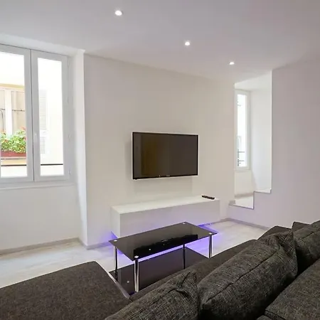 Carlota - Renove Au Coeur De La Vieille - By Tgb Apartment