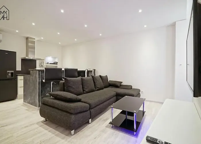 Carlota - Renove Au Coeur De La Vieille - By Tgb * Ajaccio (Corsica)